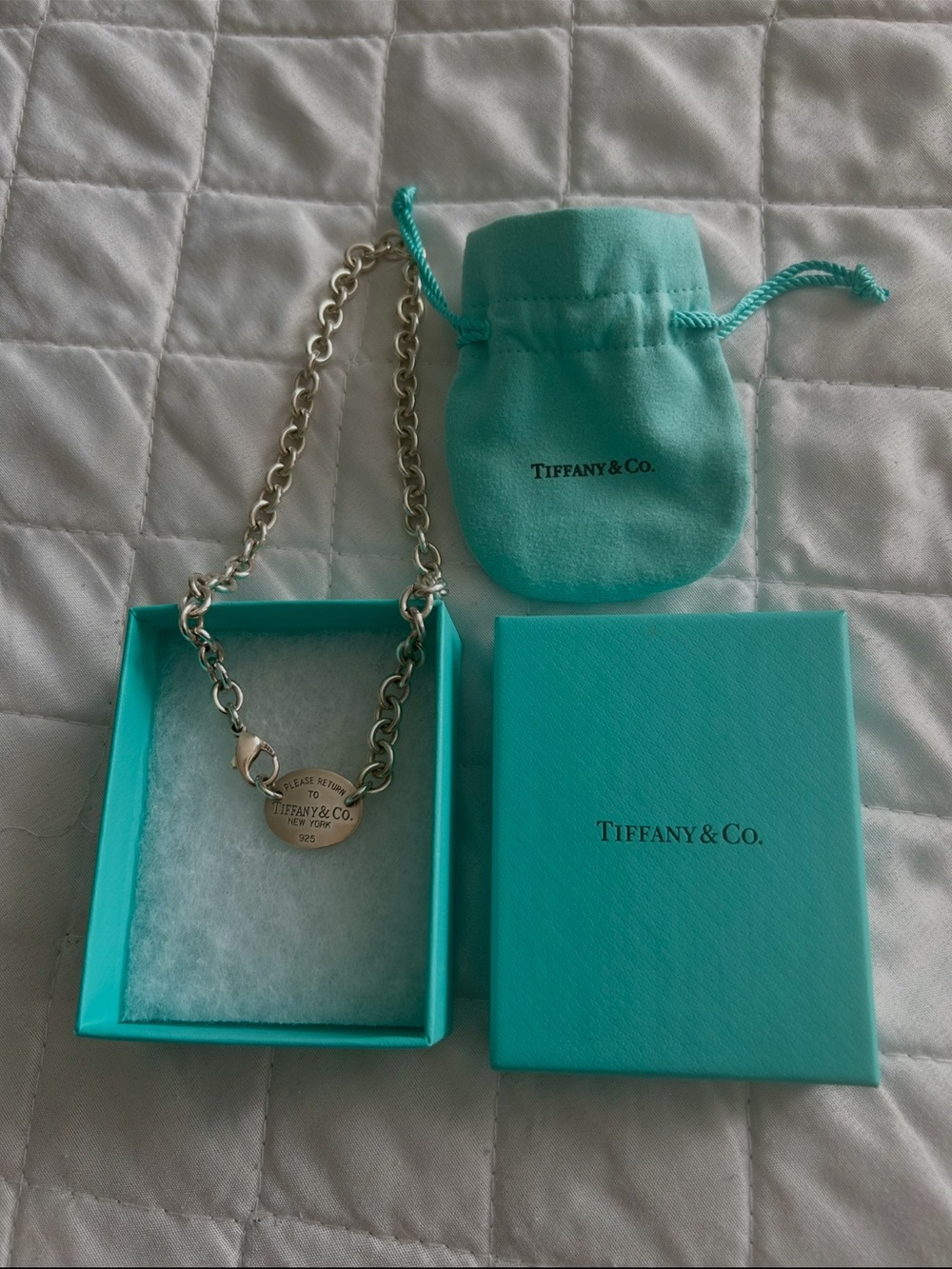 Tiffany & Co. Silver Oval Tag Chain Necklace. Authentic from Tiffanys. 15.5 in.